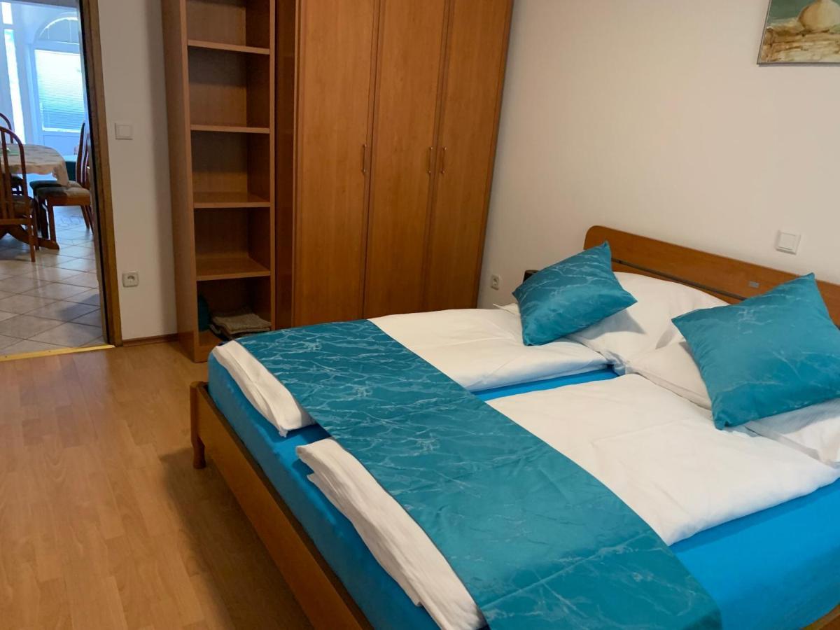 Apartmani Auer Pjescana Uvala Exteriör bild