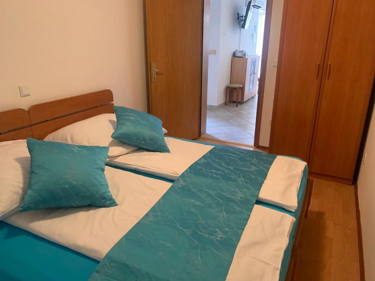 Apartmani Auer Pjescana Uvala Exteriör bild