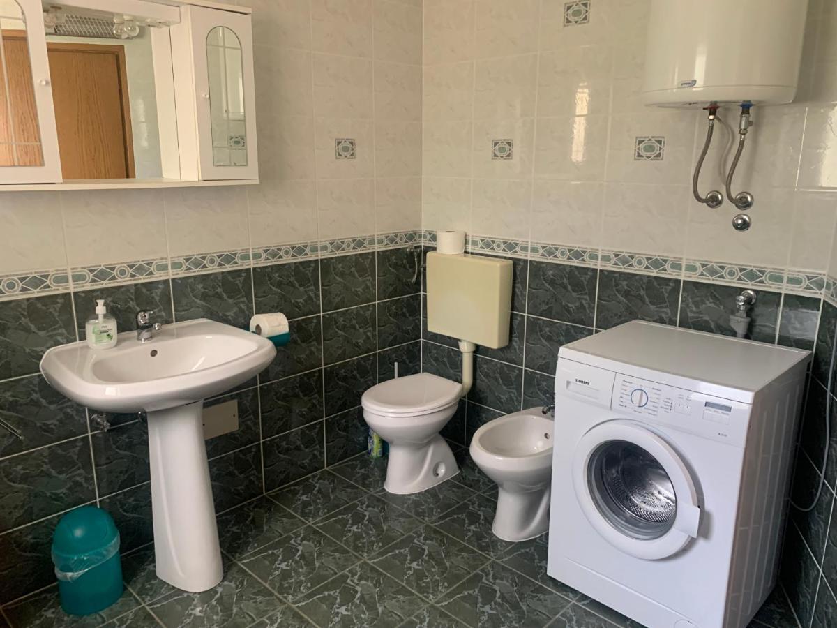 Apartmani Auer Pjescana Uvala Exteriör bild