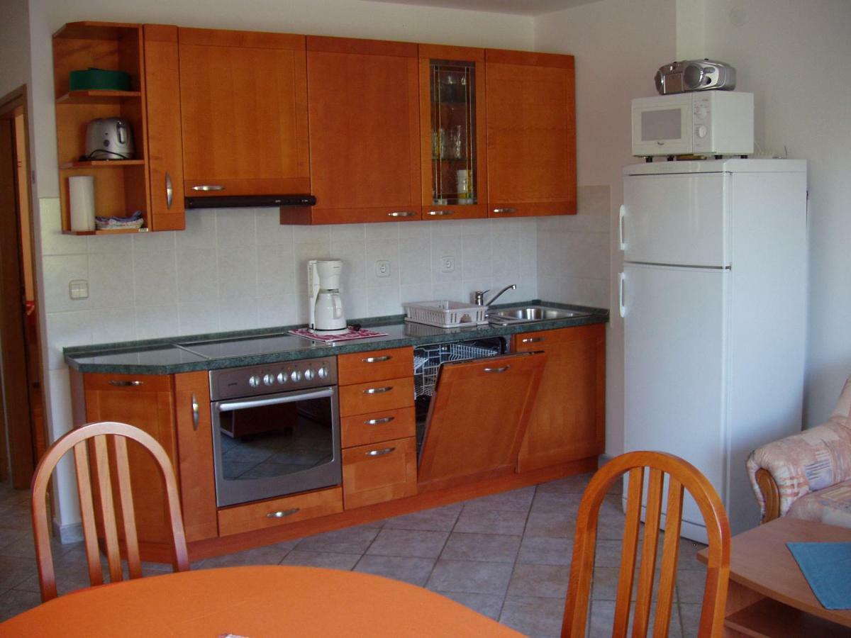 Apartmani Auer Pjescana Uvala Exteriör bild
