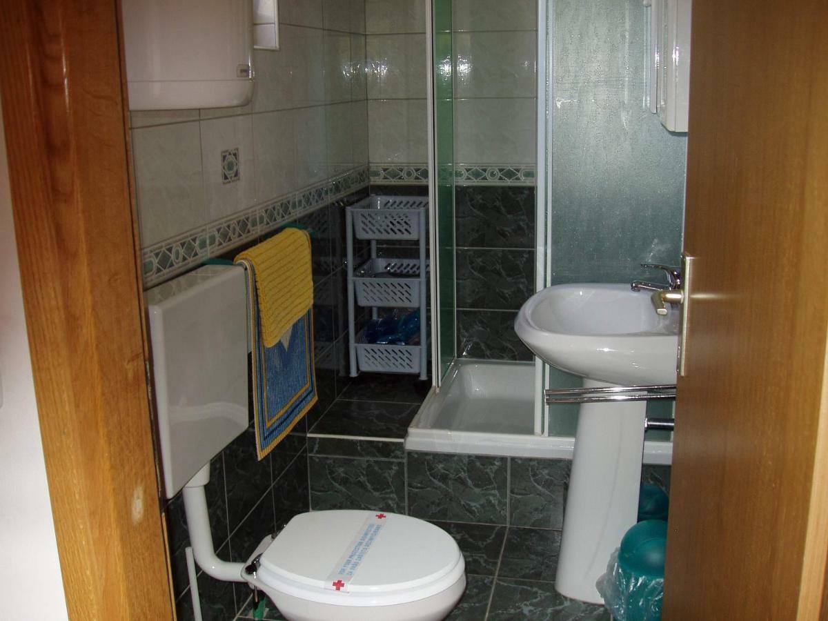Apartmani Auer Pjescana Uvala Exteriör bild