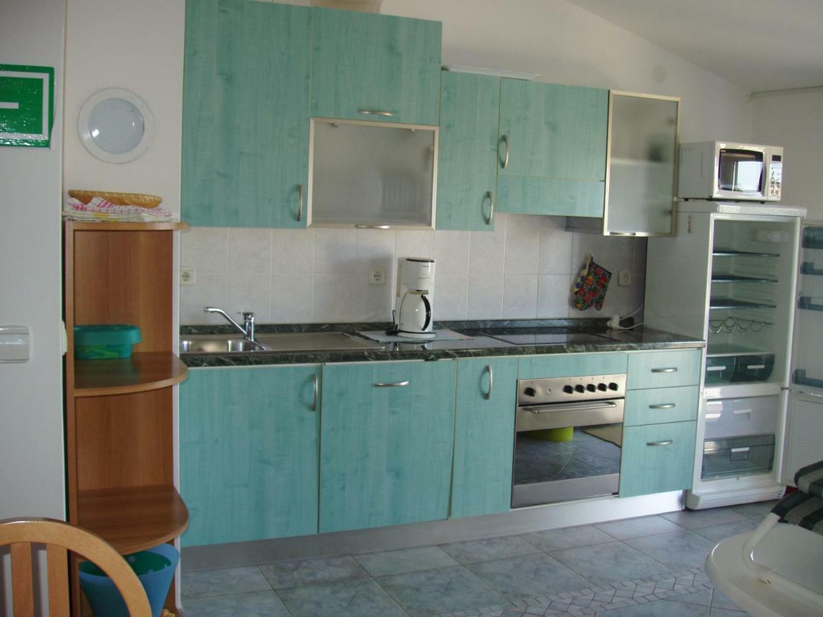 Apartmani Auer Pjescana Uvala Exteriör bild