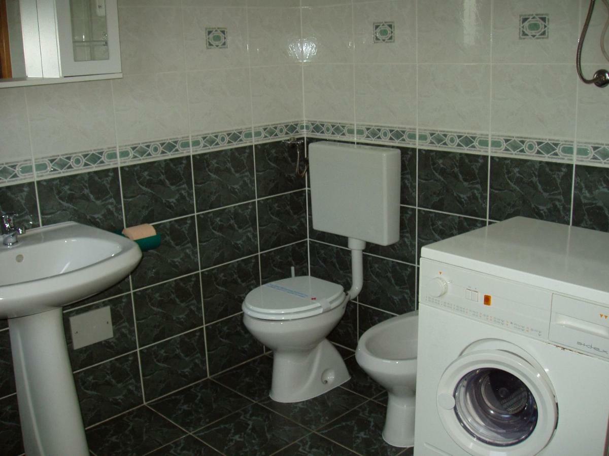 Apartmani Auer Pjescana Uvala Exteriör bild