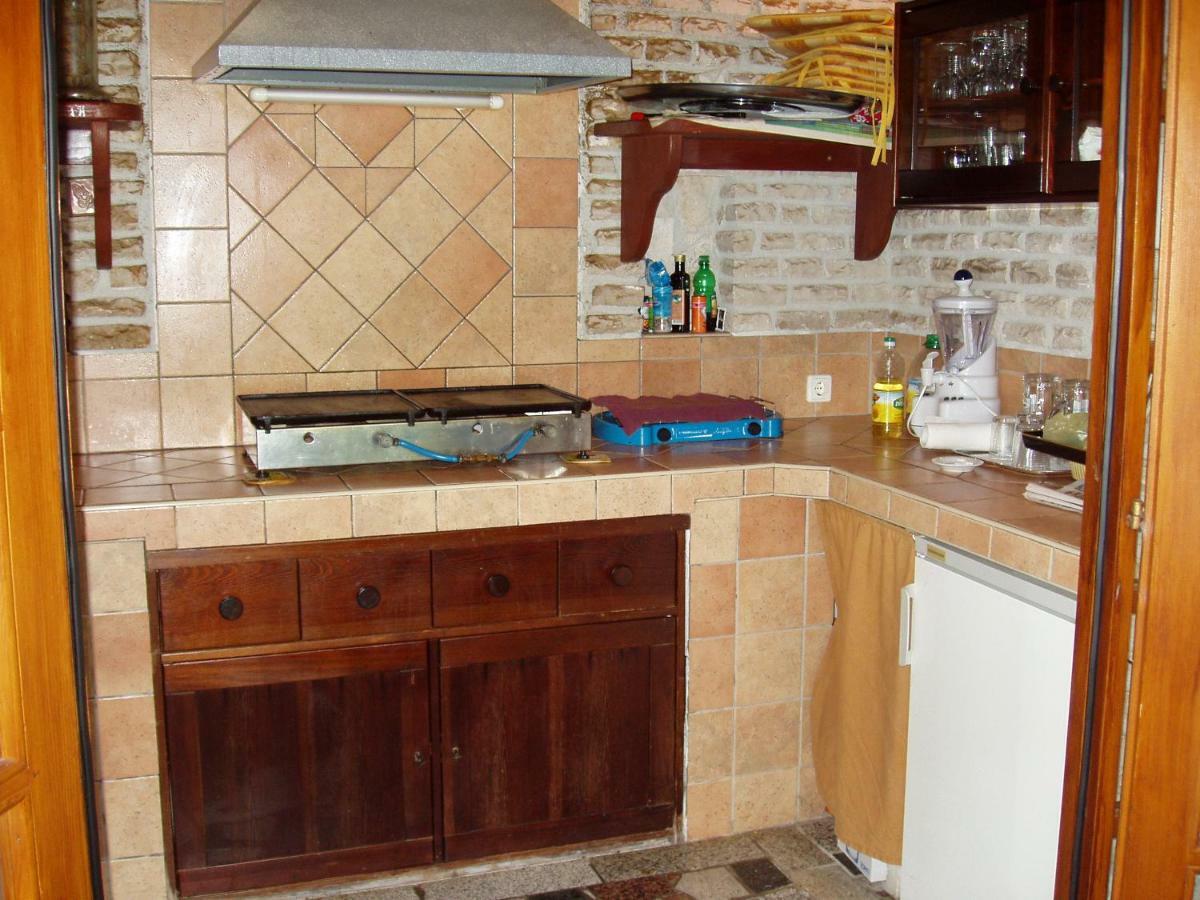 Apartmani Auer Pjescana Uvala Exteriör bild